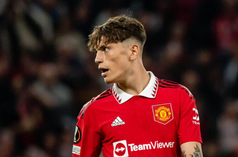 西德维尔深度剖析切尔西新星：加纳乔天赋兑现与埃斯特旺首发之争