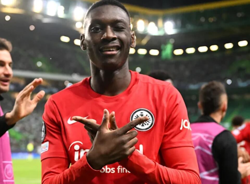 穆阿尼英超赛场受伤,伤愈后复出再遇波折