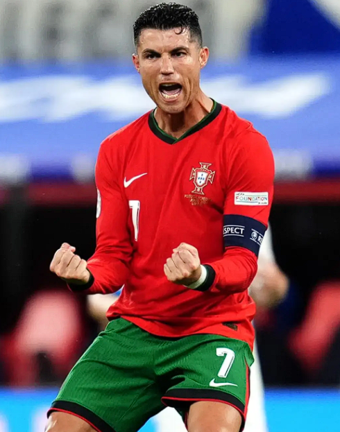 C罗去向引关注：重返曼联无望，美职联或成新选择