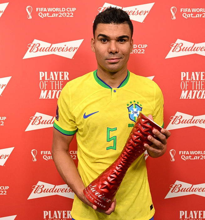 曼联中场新势:<a href='/news/tag/817' style='color: blue;'>卡塞米罗</a>助力梅努等球员崛起